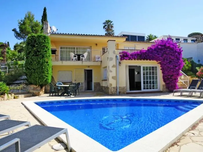 Bequia Villa Lloret de Mar