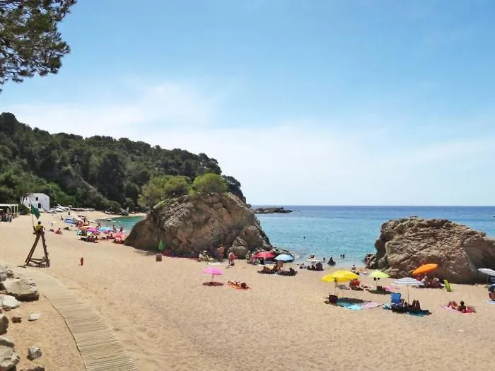 Bequia Vila Lloret de Mar